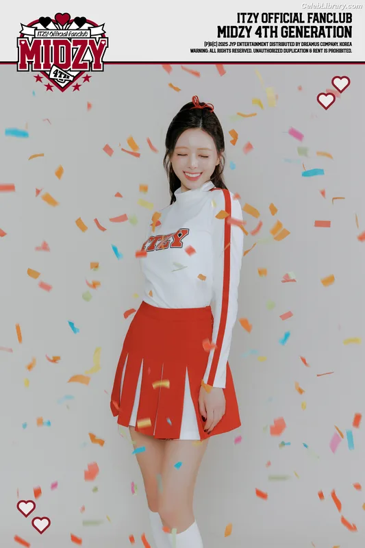 Yuna - ITZY (유나, Shin Yu Na) photo 23 of 1698