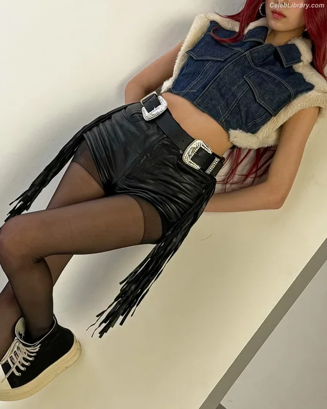 Yuna - ITZY (유나, Shin Yu Na) photo 22 of 1698