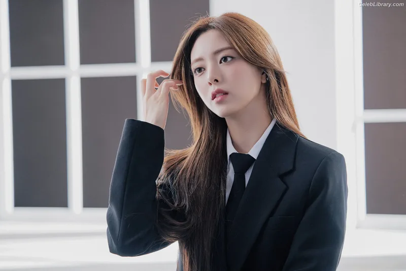 Yuna - ITZY (유나, Shin Yu Na) photo 6 of 1698