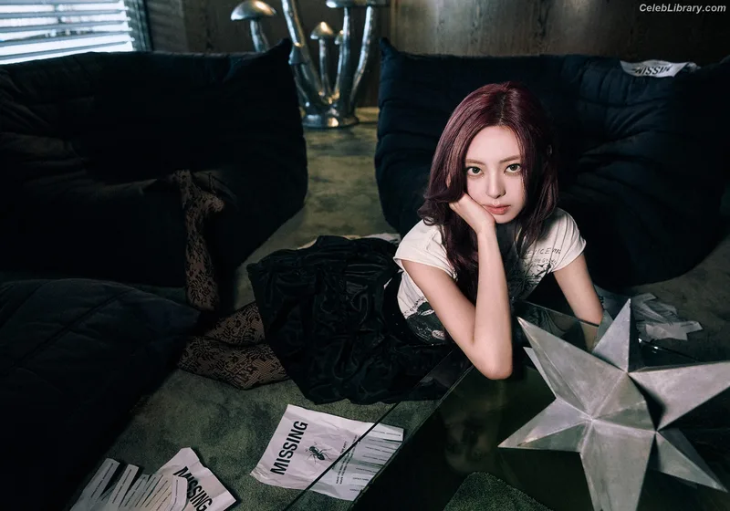 Yuna - ITZY (유나, Shin Yu Na) photo 24 of 1698
