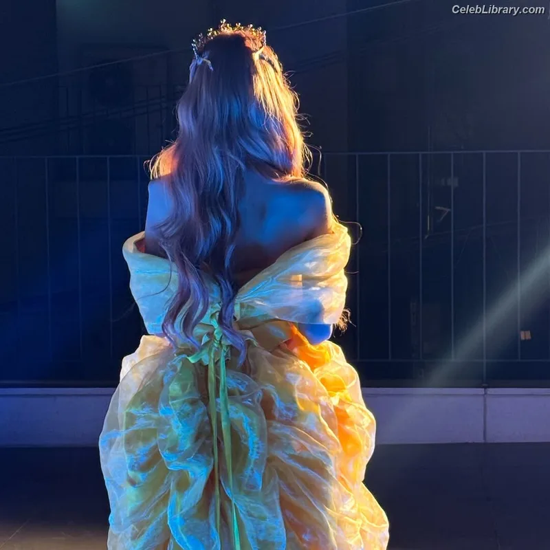 Yuna - ITZY (유나, Shin Yu Na) photo 22 of 1698