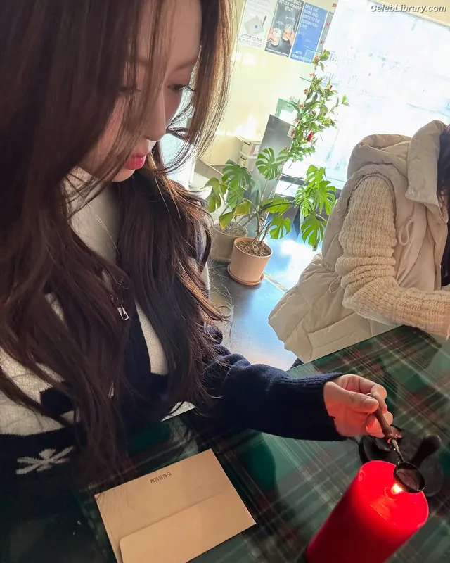 Yuna - ITZY (유나, Shin Yu Na) photo 7 of 1698