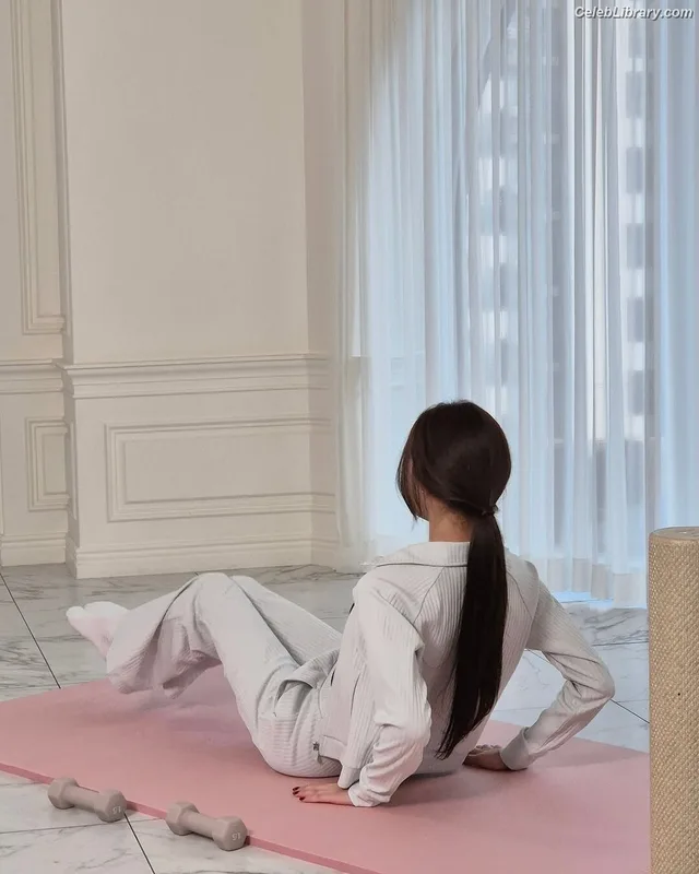 Yuna - ITZY (유나, Shin Yu Na) photo 22 of 1698