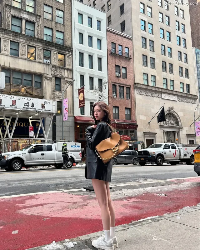 Yuna - ITZY (유나, Shin Yu Na) photo 19 of 1698