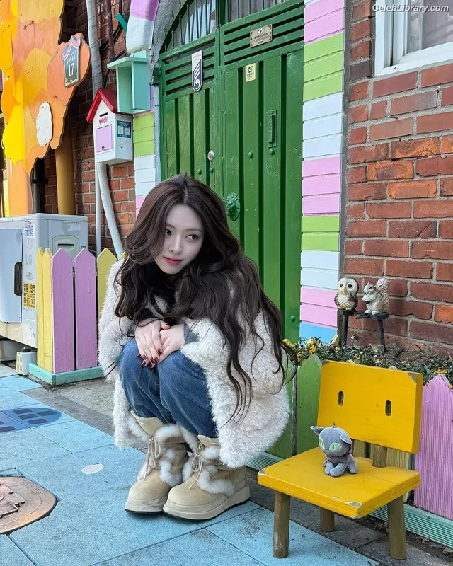 Yuna - ITZY (유나, Shin Yu Na) photo 18 of 1698