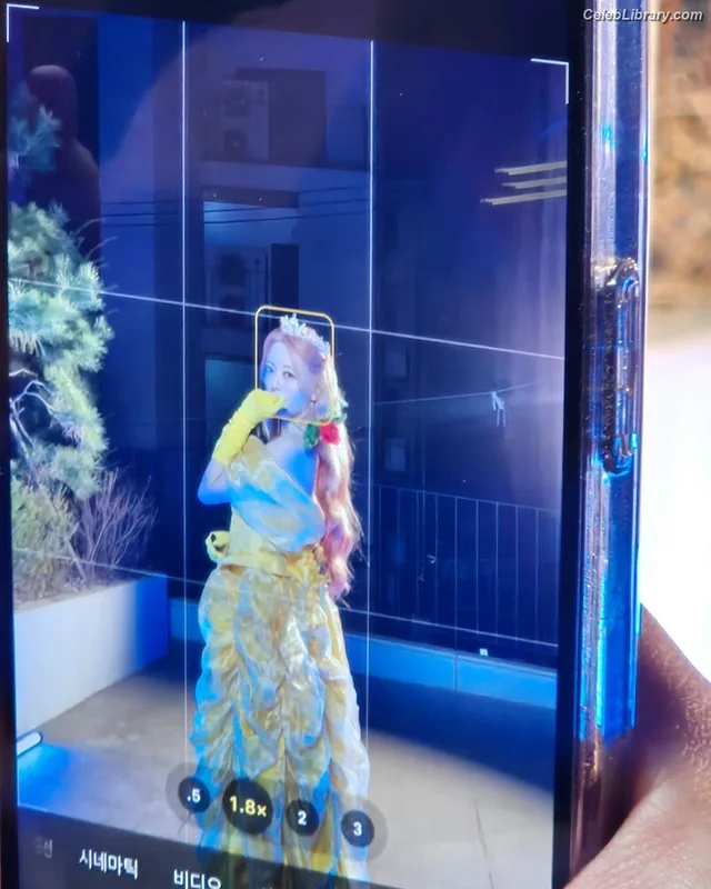 Yuna - ITZY (유나, Shin Yu Na) photo 21 of 1698
