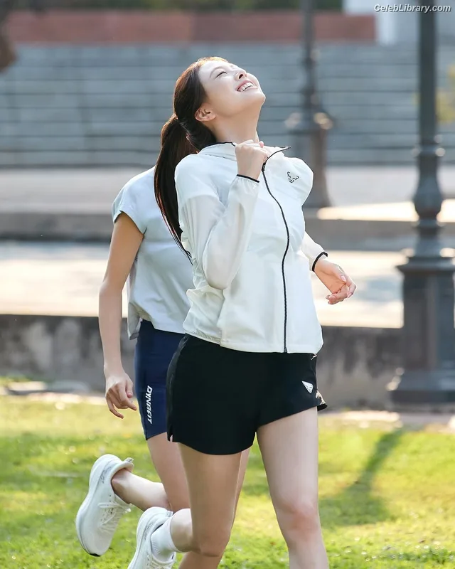 Yuna - ITZY (유나, Shin Yu Na) photo 20 of 1698
