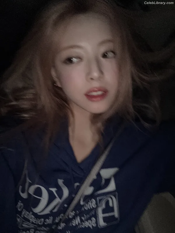 Yuna - ITZY (유나, Shin Yu Na) photo 5 of 1698