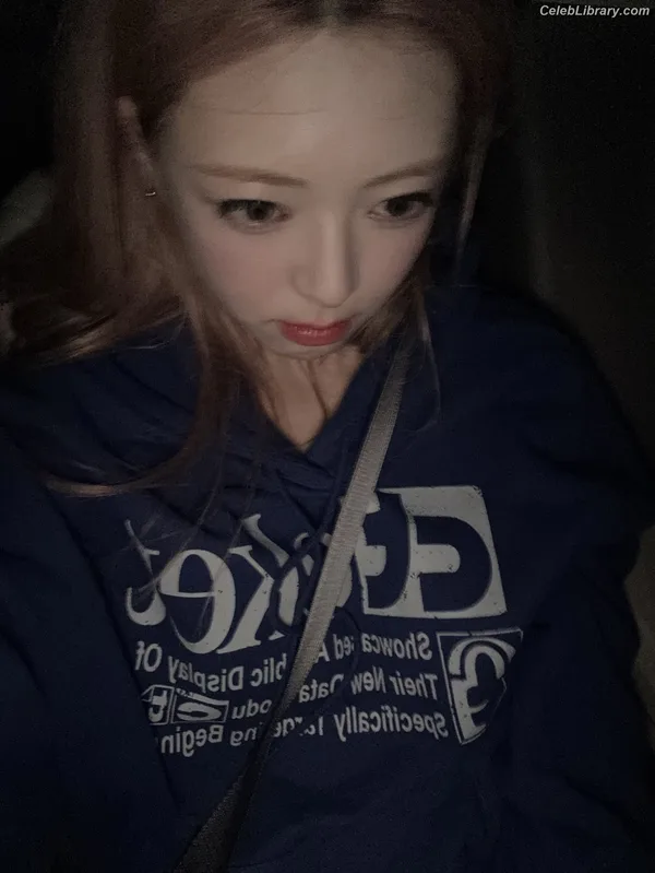 Yuna - ITZY (유나, Shin Yu Na) photo 6 of 1698