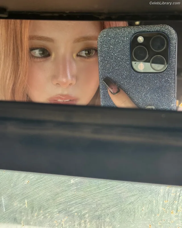 Yuna - ITZY (유나, Shin Yu Na) photo 13 of 1698