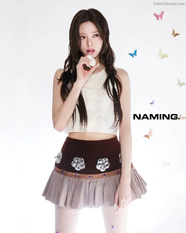 Yuna - ITZY (유나, Shin Yu Na) photo 24 of 1698