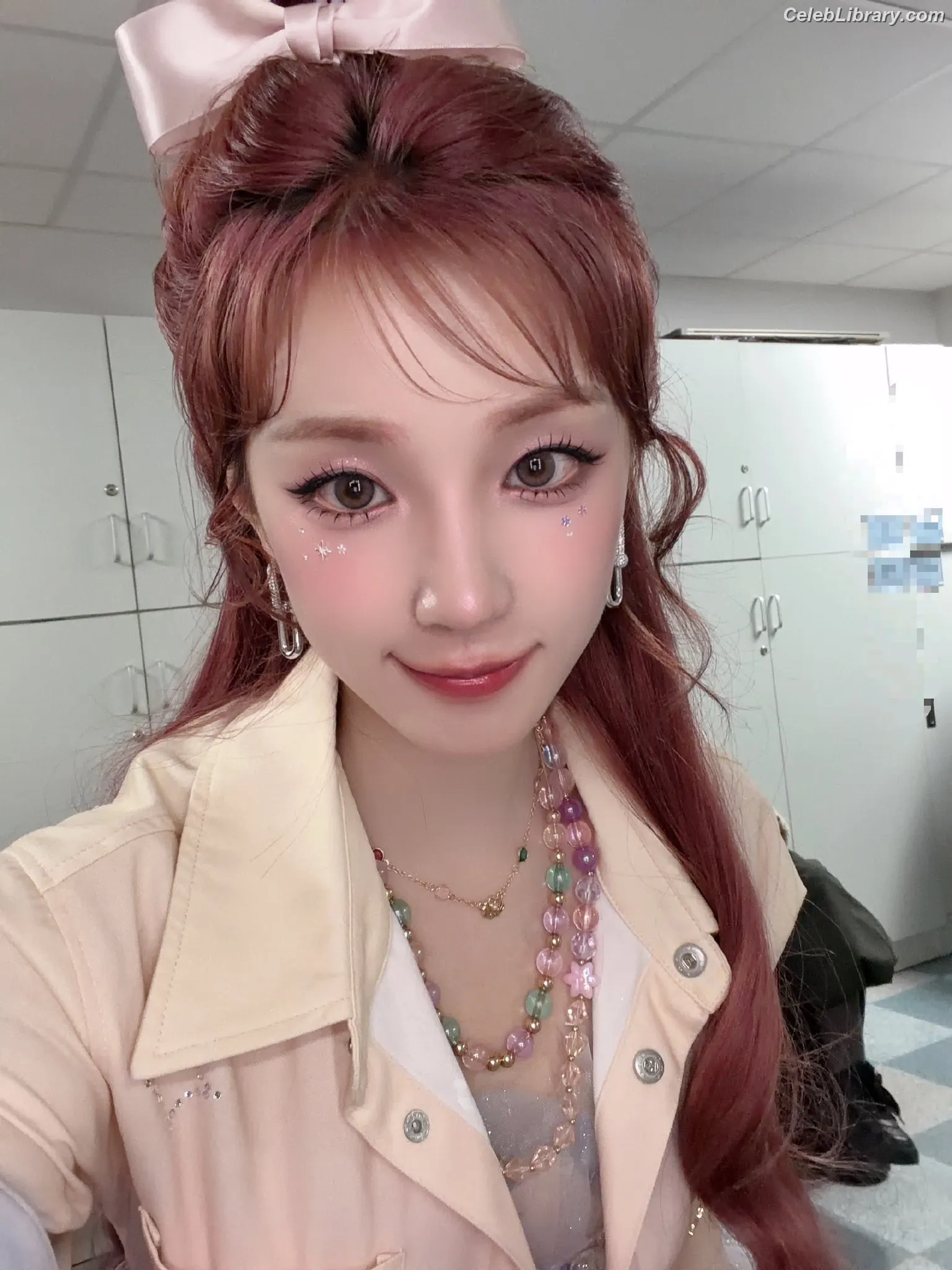 YUQI (Song Yuqi) i-dle (G)I-DLE photo 10 of 553
