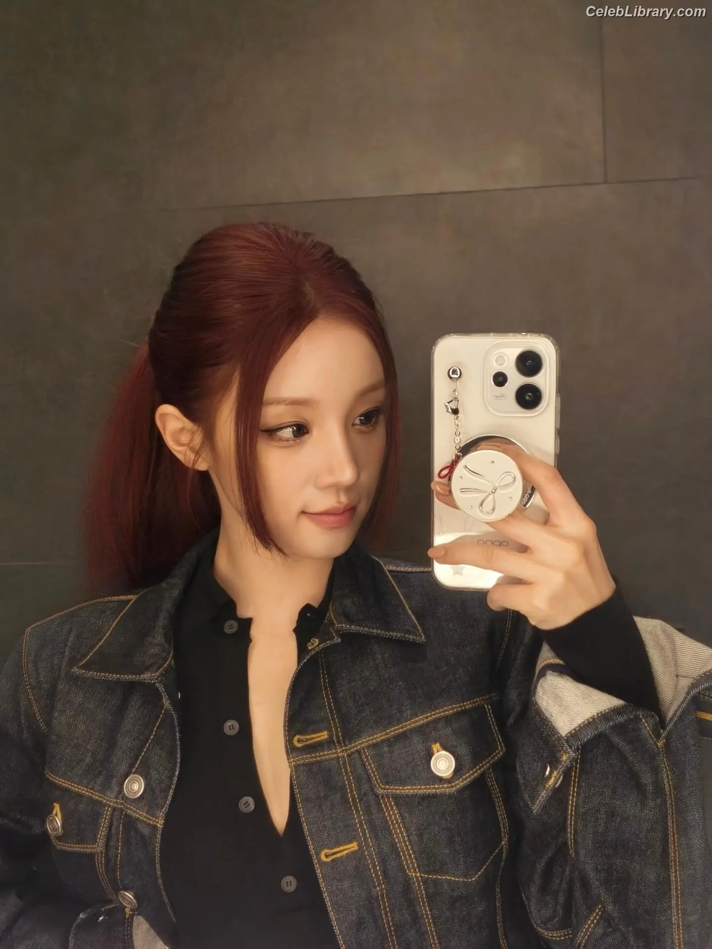 YUQI (Song Yuqi) i-dle (G)I-DLE photo 23 of 553