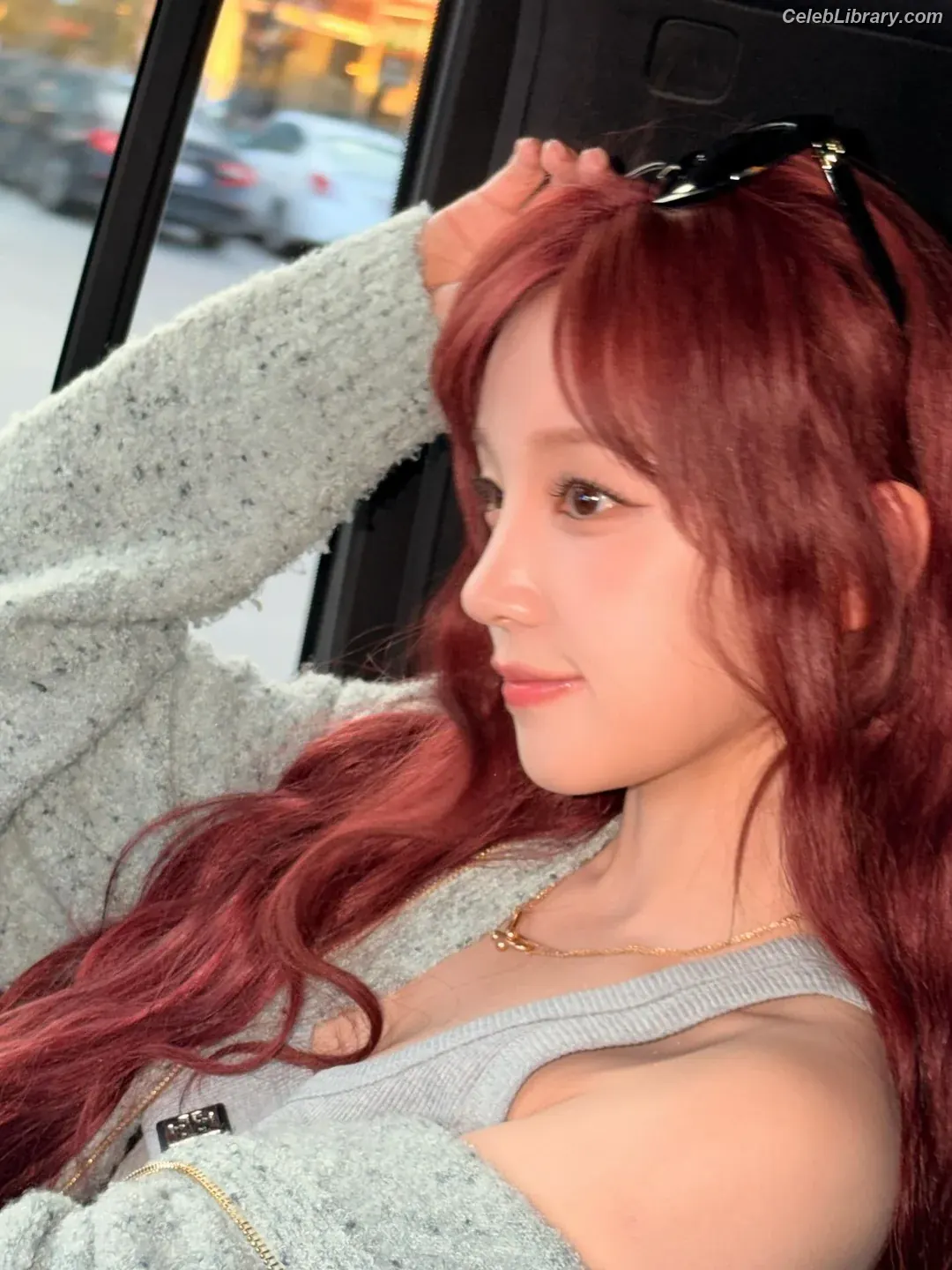 YUQI (Song Yuqi) i-dle (G)I-DLE photo 6 of 553