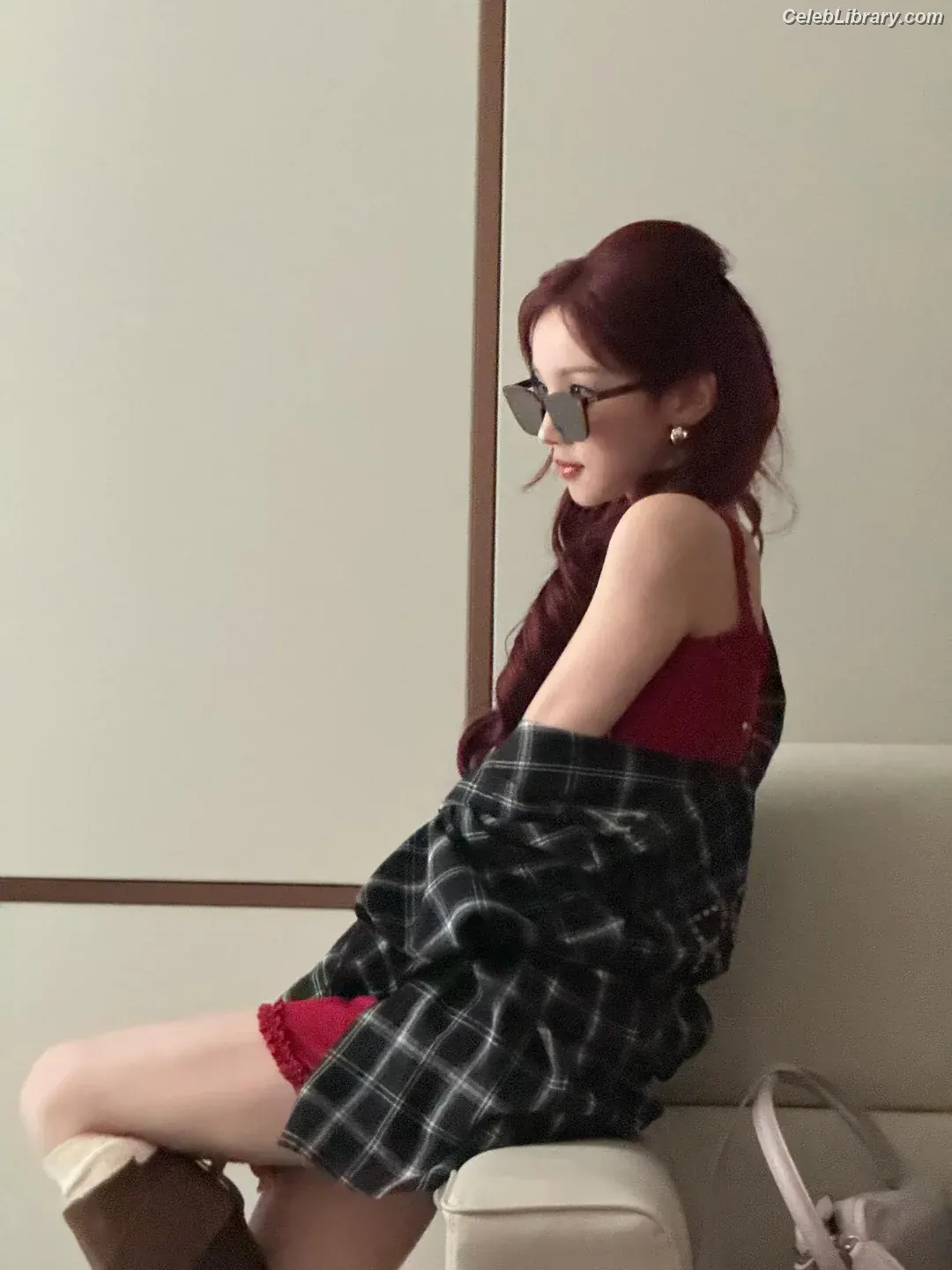 YUQI (Song Yuqi) i-dle (G)I-DLE photo 12 of 553