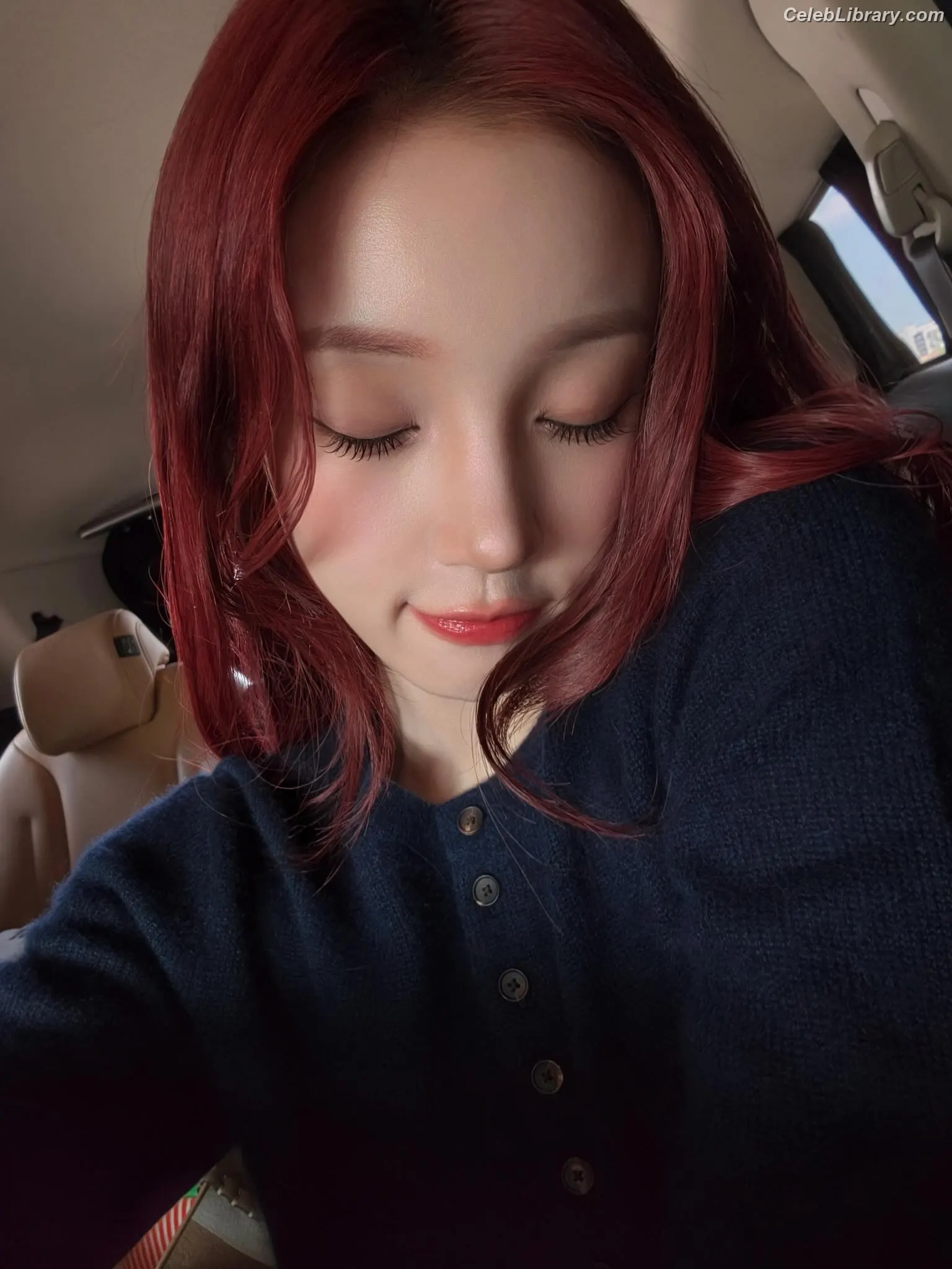 YUQI (Song Yuqi) i-dle (G)I-DLE photo 20 of 553