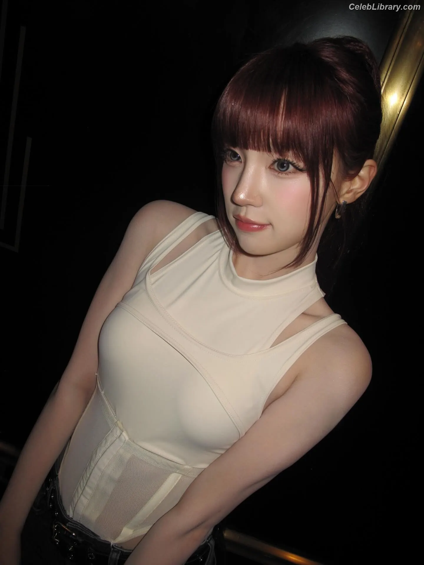YUQI (Song Yuqi) i-dle (G)I-DLE photo 16 of 553