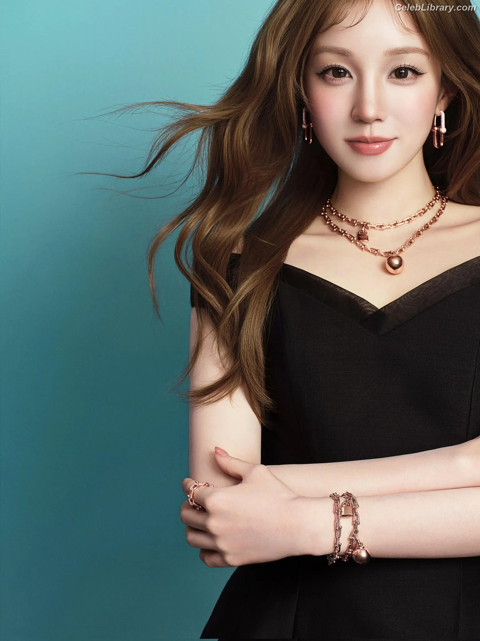 YUQI (Song Yuqi) i-dle (G)I-DLE photo 6 of 553