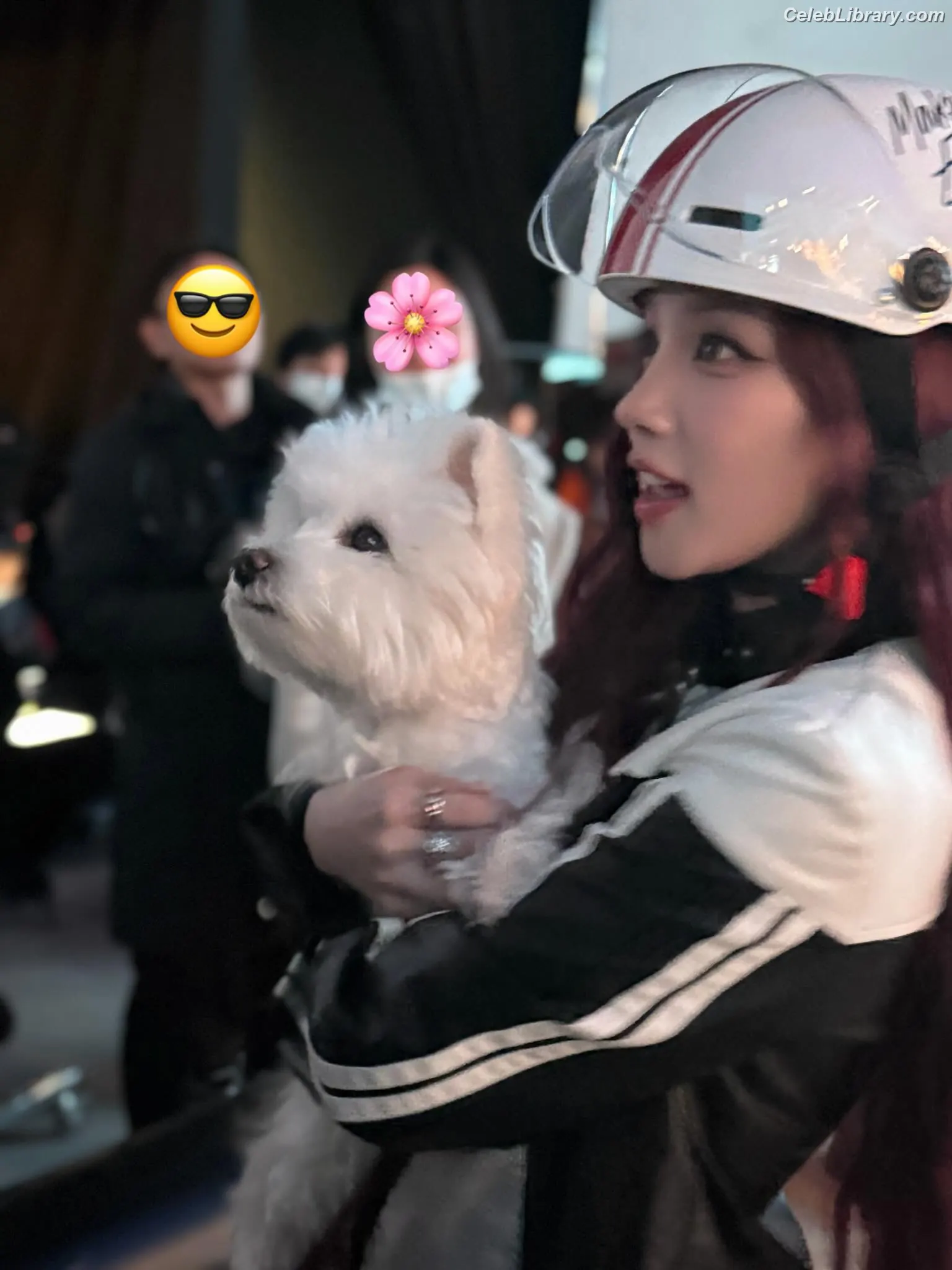 YUQI (Song Yuqi) i-dle (G)I-DLE photo 21 of 553