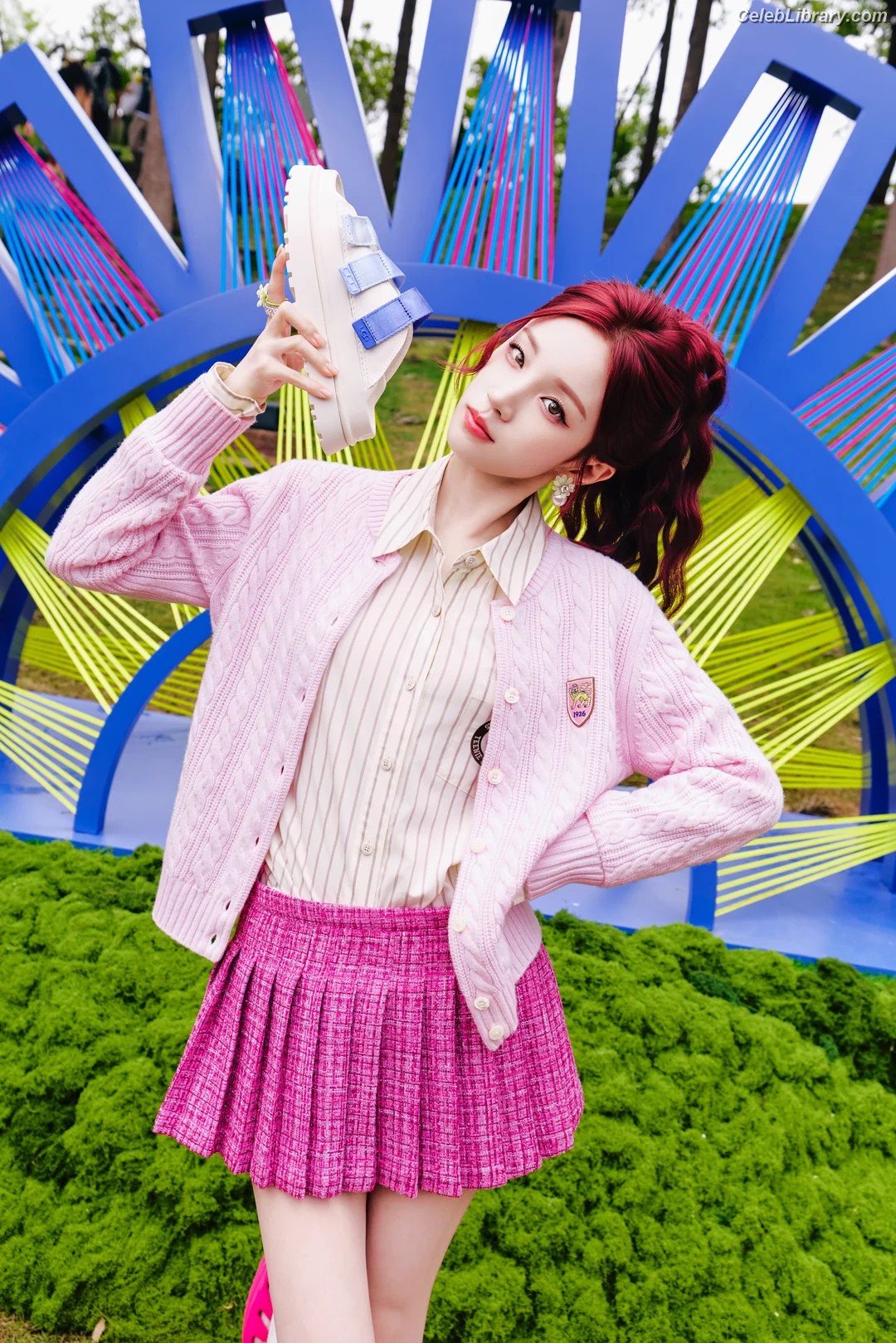 YUQI (Song Yuqi) i-dle (G)I-DLE photo 23 of 554