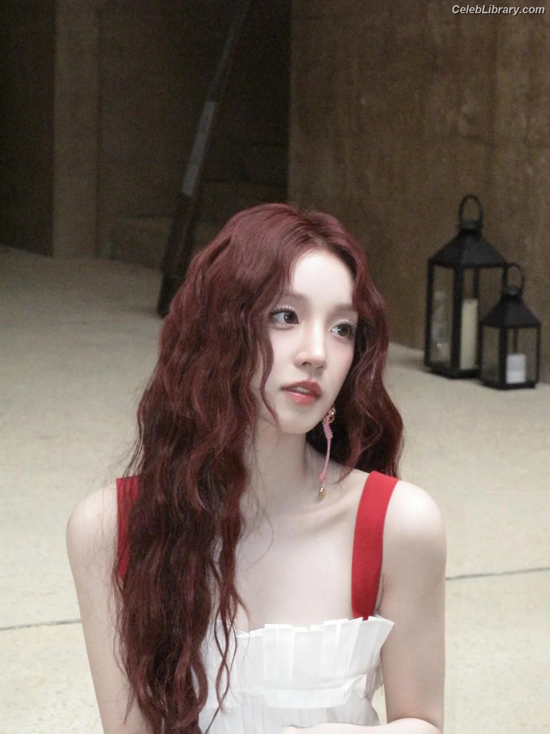 YUQI (Song Yuqi) i-dle (G)I-DLE photo 2 of 554