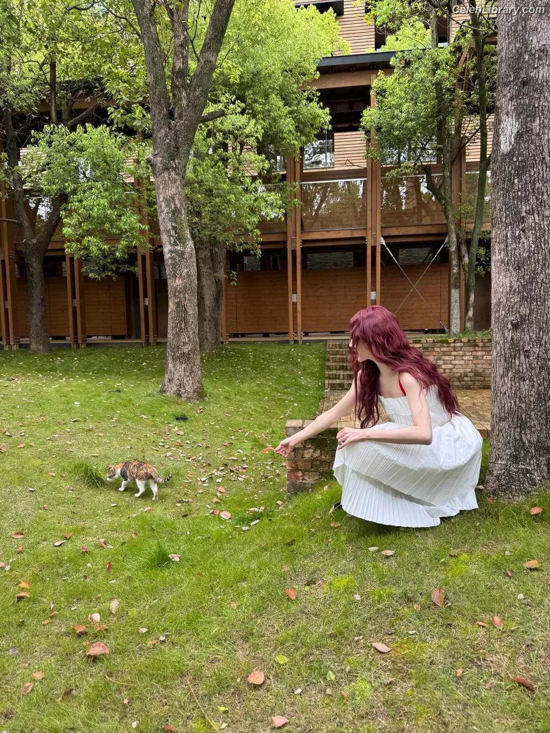 YUQI (Song Yuqi) i-dle (G)I-DLE photo 16 of 554