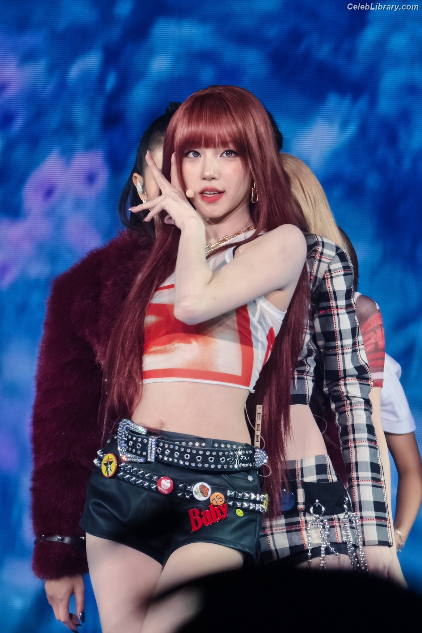 YUQI (Song Yuqi) i-dle (G)I-DLE photo 24 of 554