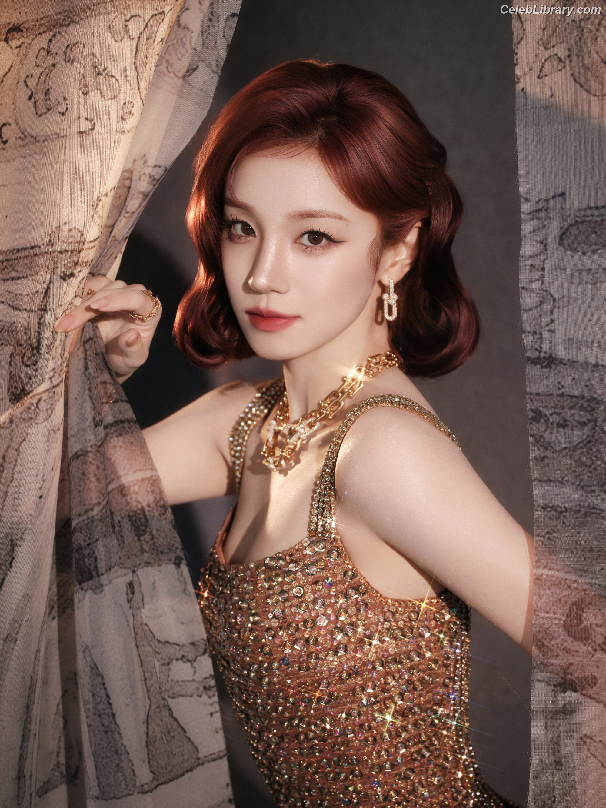 YUQI (Song Yuqi) i-dle (G)I-DLE photo 9 of 554