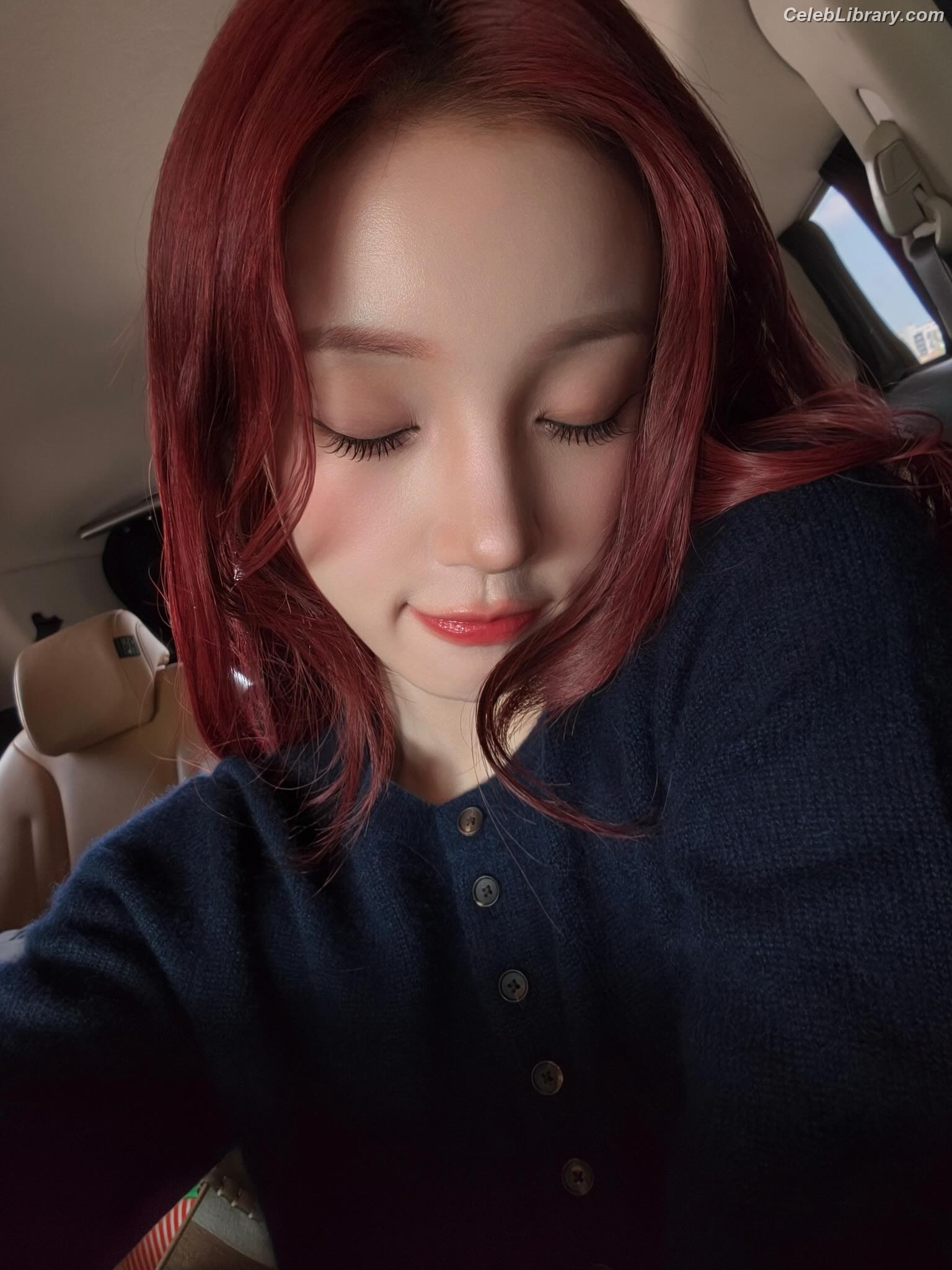 YUQI (Song Yuqi) i-dle (G)I-DLE photo 20 of 554
