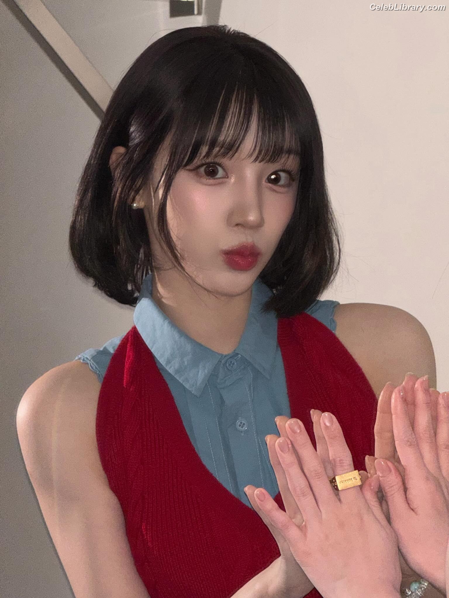 YUQI (Song Yuqi) i-dle (G)I-DLE photo 20 of 554