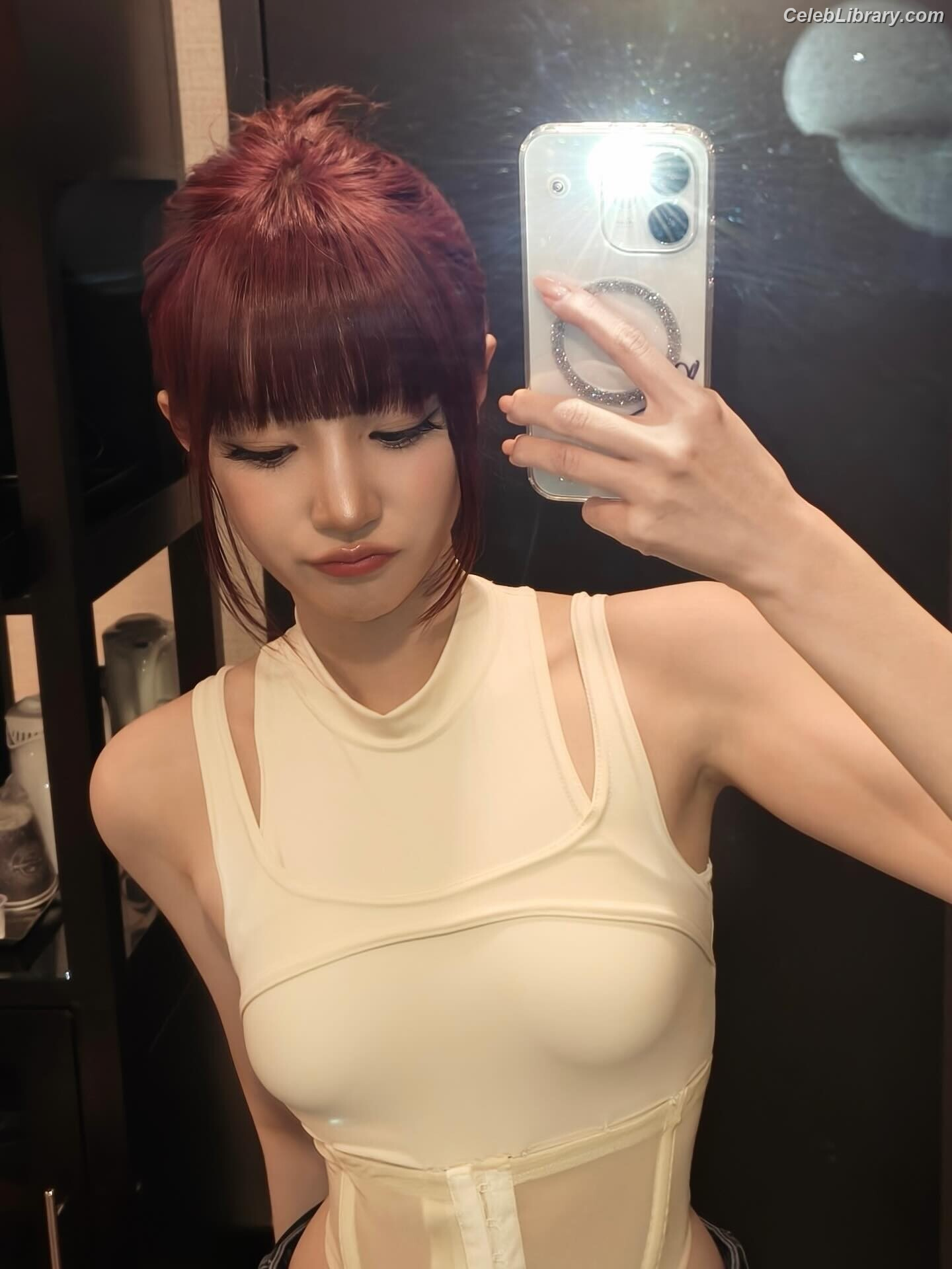 YUQI (Song Yuqi) i-dle (G)I-DLE photo 7 of 554