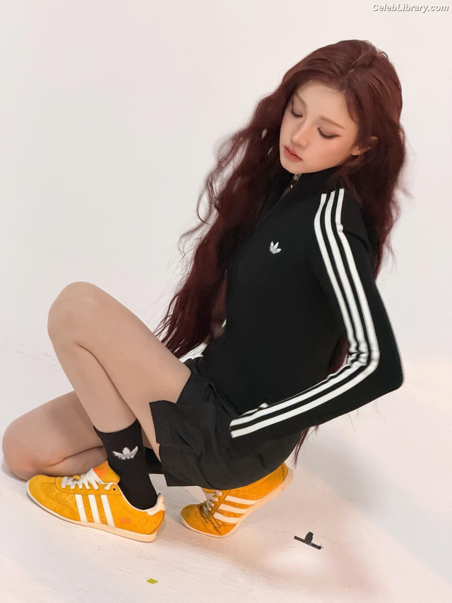 YUQI (Song Yuqi) i-dle (G)I-DLE photo 4 of 554
