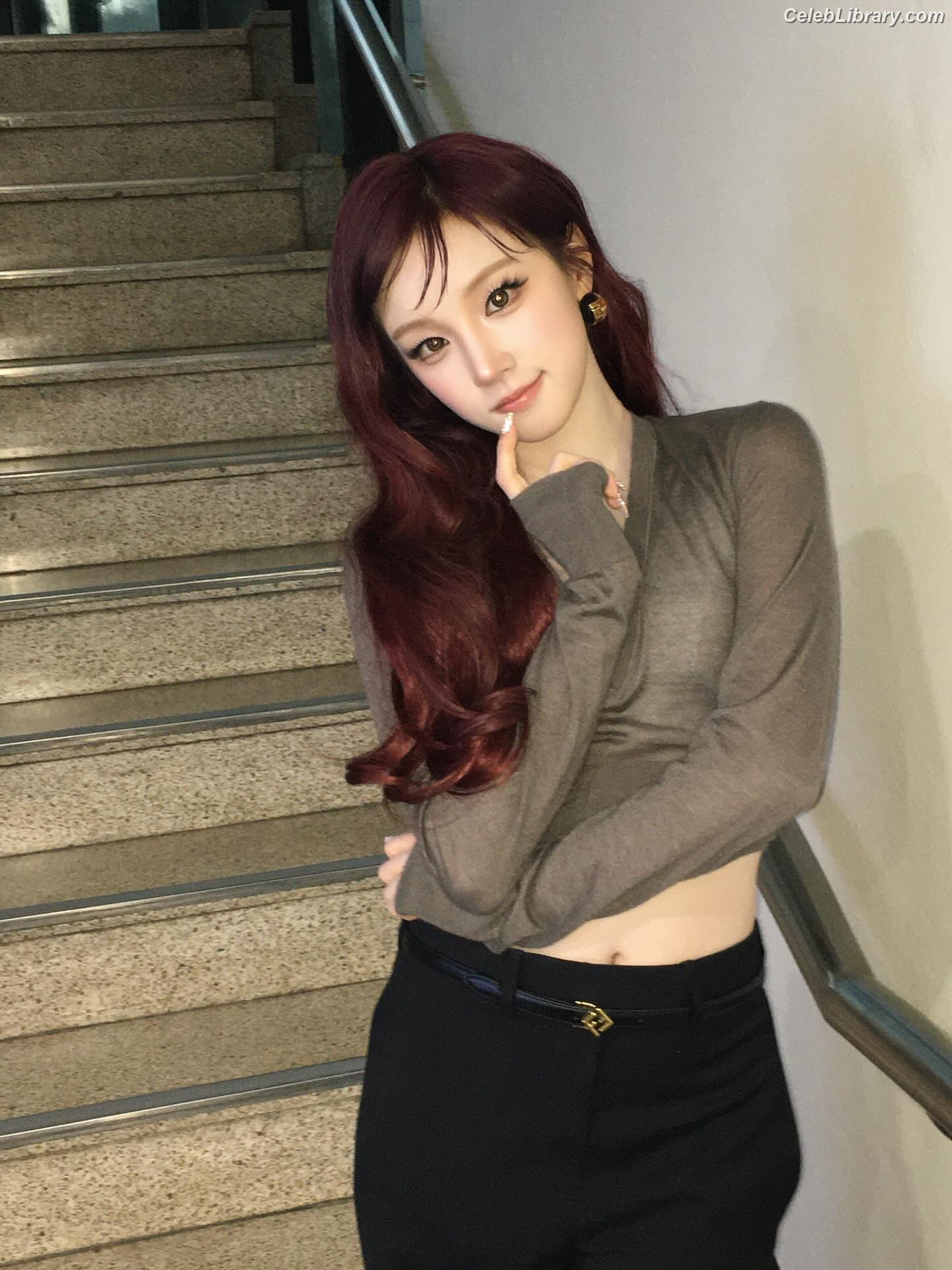YUQI (Song Yuqi) i-dle (G)I-DLE photo 24 of 554