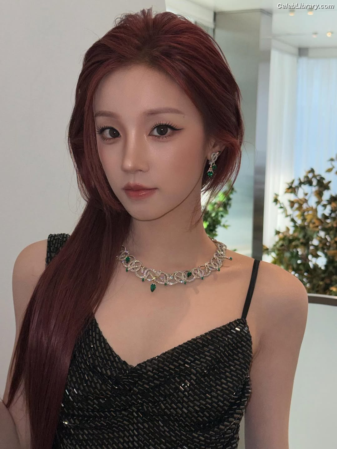 YUQI (Song Yuqi) i-dle (G)I-DLE photo 12 of 554