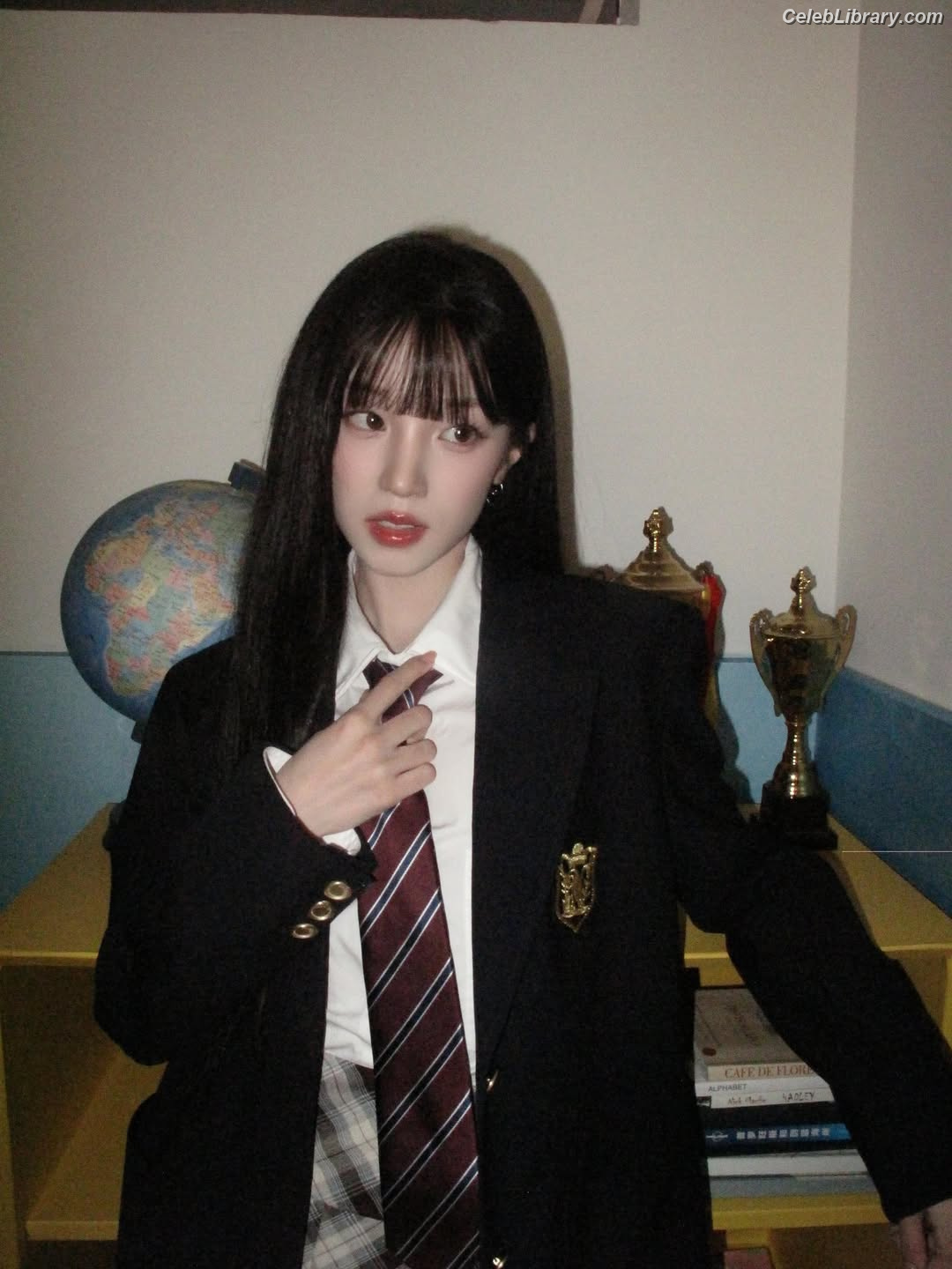 YUQI (Song Yuqi) i-dle (G)I-DLE photo 12 of 554
