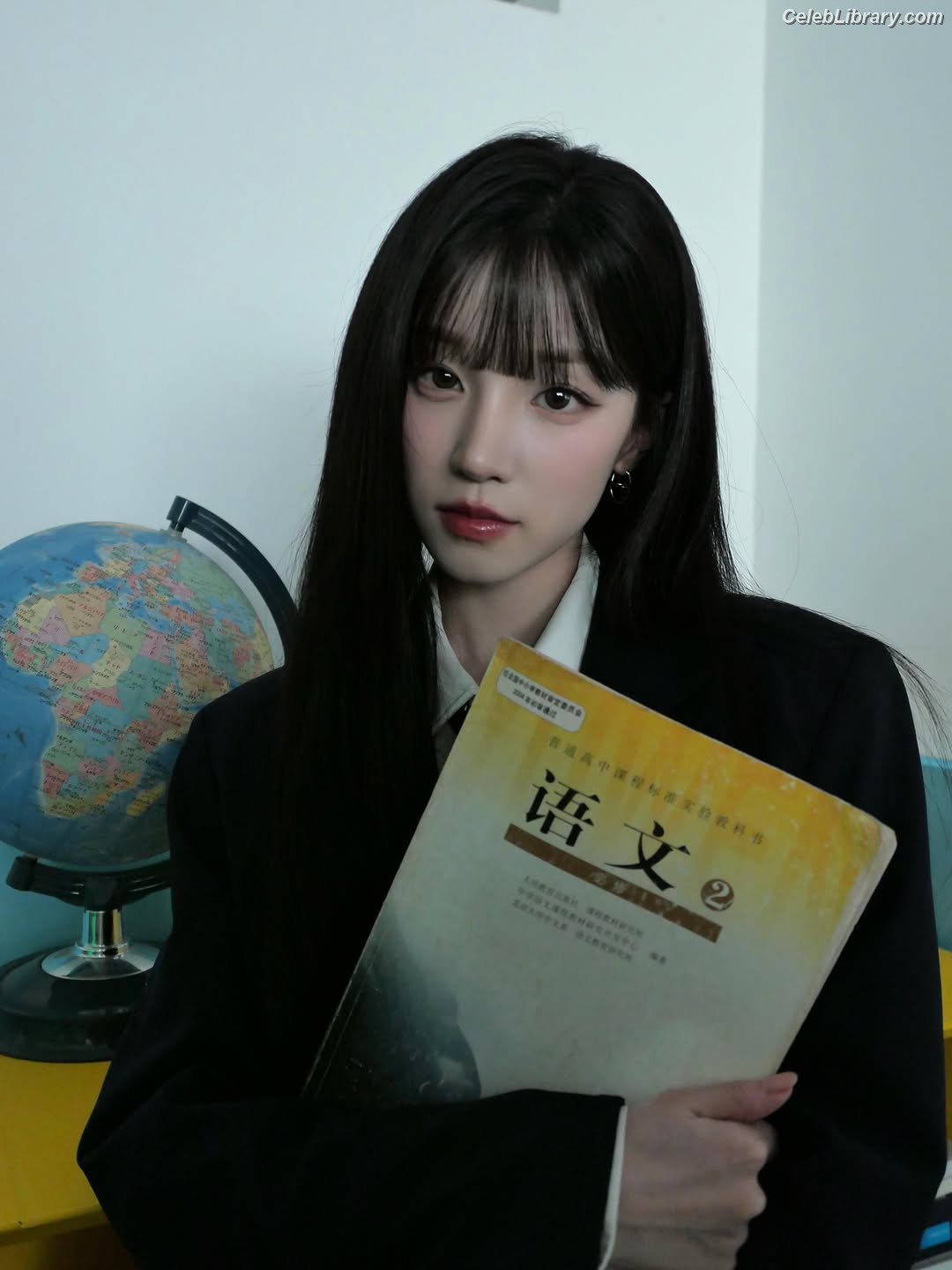 YUQI (Song Yuqi) i-dle (G)I-DLE photo 13 of 554