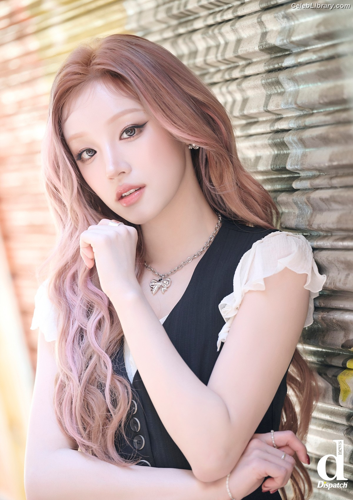 YUQI (Song Yuqi) i-dle (G)I-DLE photo 21 of 554