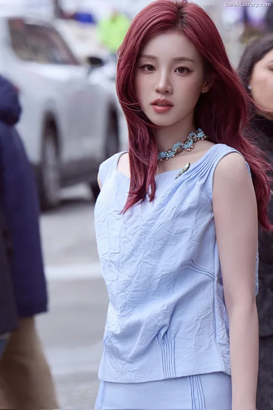 YUQI (Song Yuqi) i-dle (G)I-DLE photo 22 of 554