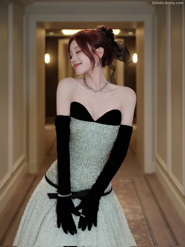 YUQI (Song Yuqi) i-dle (G)I-DLE photo 2 of 554