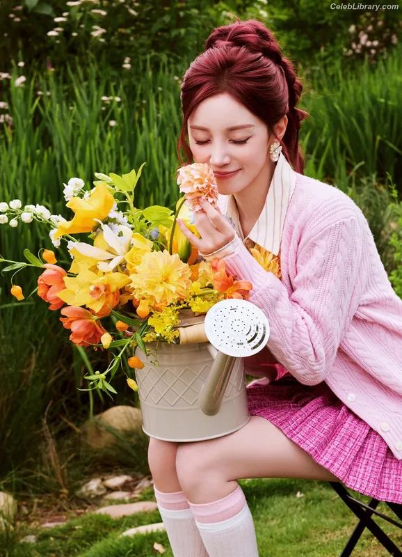 YUQI (Song Yuqi) i-dle (G)I-DLE photo 15 of 554