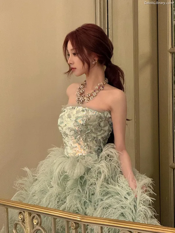 YUQI (Song Yuqi) i-dle (G)I-DLE photo 14 of 554