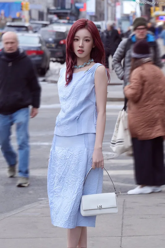 YUQI (Song Yuqi) i-dle (G)I-DLE photo 15 of 554