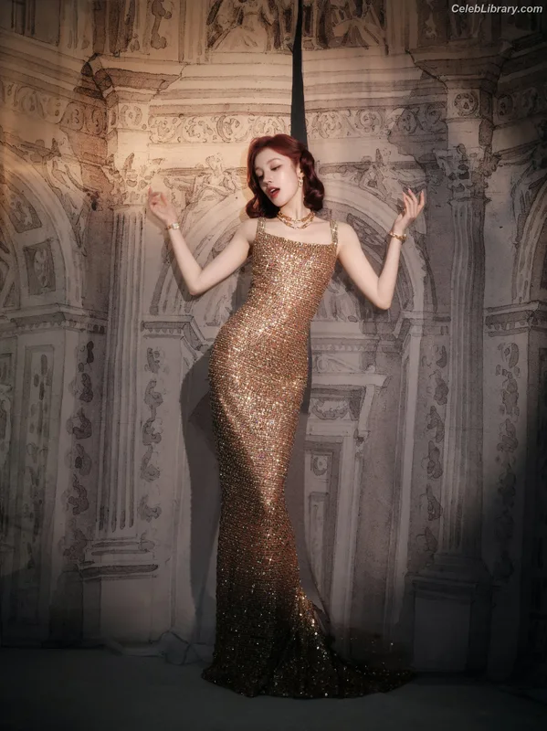 YUQI (Song Yuqi) i-dle (G)I-DLE photo 17 of 554