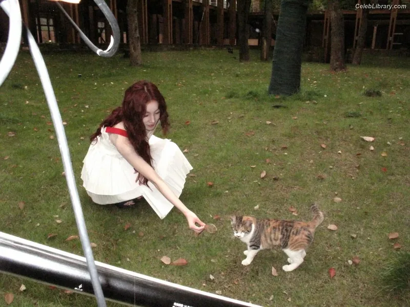 YUQI (Song Yuqi) i-dle (G)I-DLE photo 2 of 554