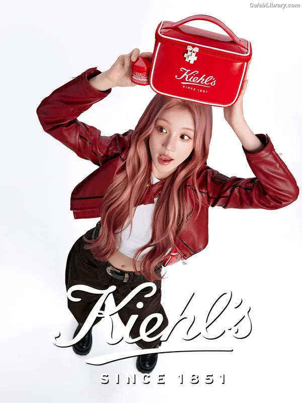YUQI (Song Yuqi) i-dle (G)I-DLE photo 1 of 554