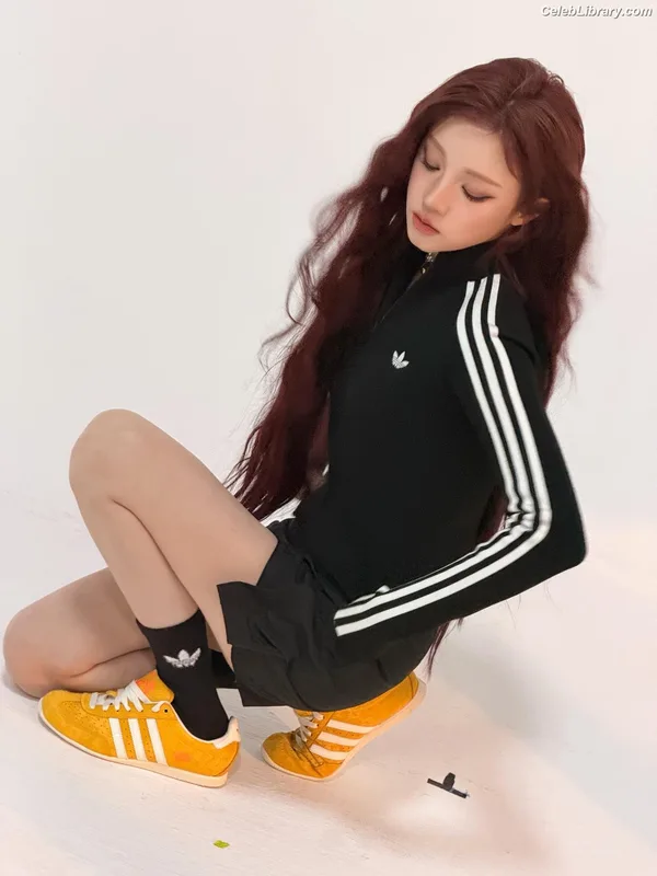 YUQI (Song Yuqi) i-dle (G)I-DLE photo 4 of 554