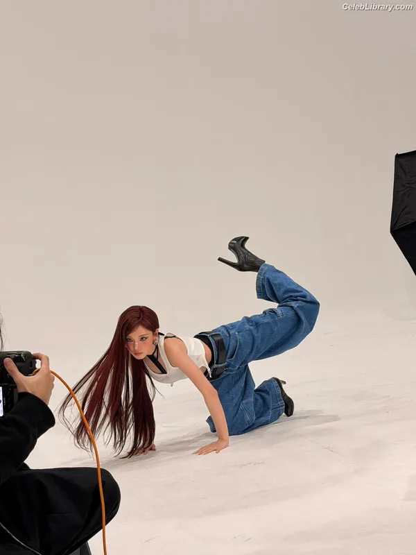 YUQI (Song Yuqi) i-dle (G)I-DLE photo 20 of 554
