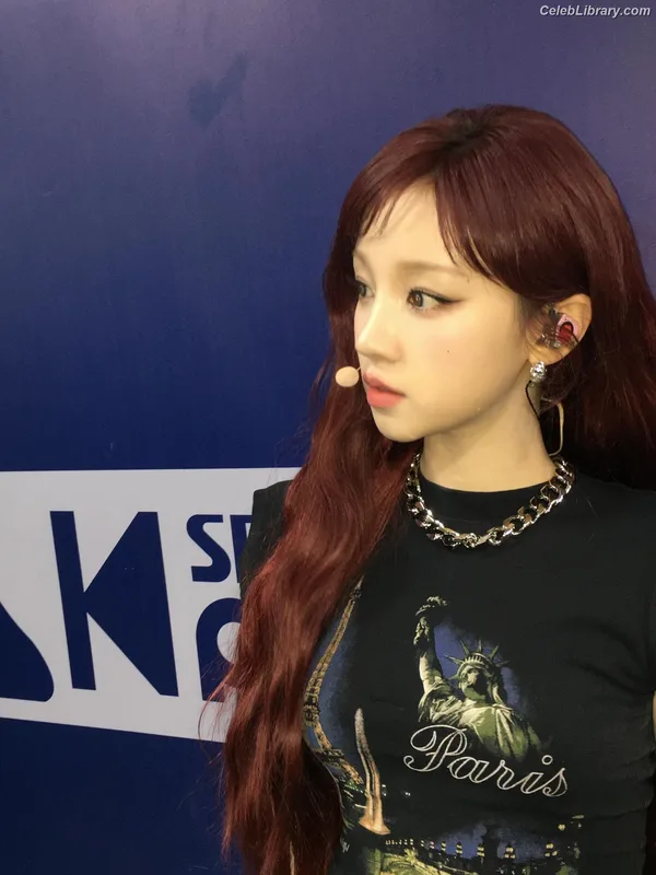 YUQI (Song Yuqi) i-dle (G)I-DLE photo 4 of 554