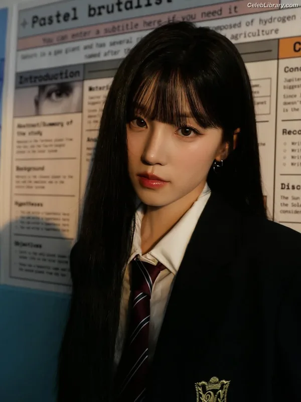 YUQI (Song Yuqi) i-dle (G)I-DLE photo 9 of 554