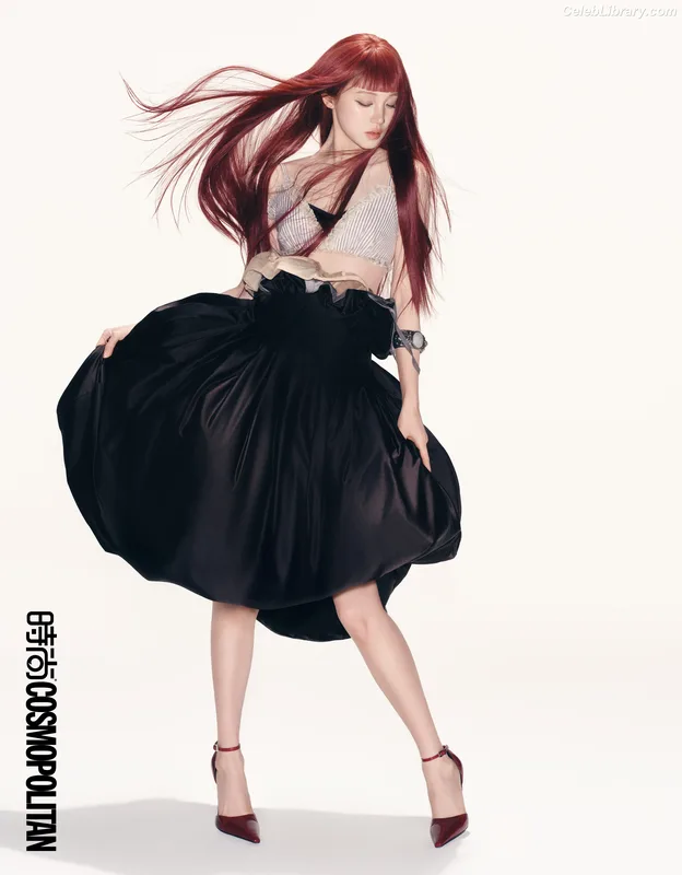 YUQI (Song Yuqi) i-dle (G)I-DLE photo 22 of 554